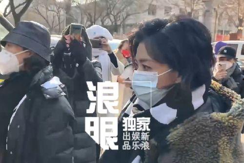 娱乐吃瓜君热巴,揭秘热巴背后的故事与精彩瞬间